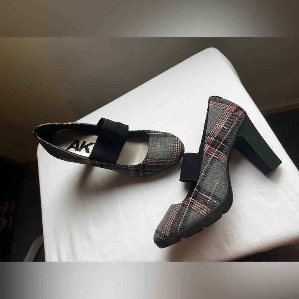 Anne Klein Sport Mary Jane Plaid Heels, Block Heel Size 7 - Picture 5 of 8